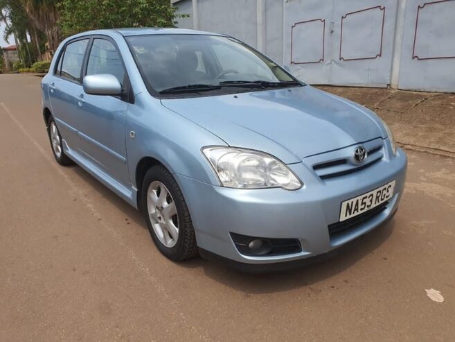 TOYOTA COROLLA 115 année 2006