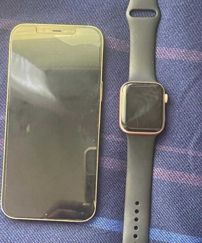 iPhone 12promax et sa montre connectée