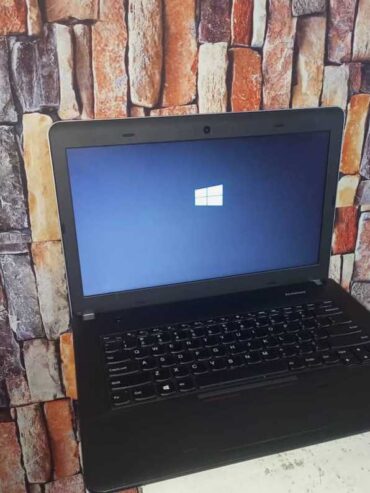 Laptop lenovo corei3