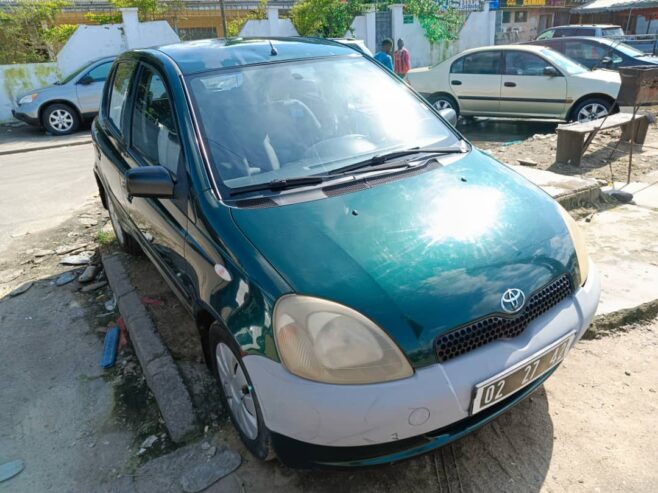 TOYOTA YARIS