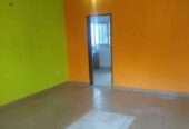Appartement avec parking forage à Mendong. 3 chambres 2 douches..