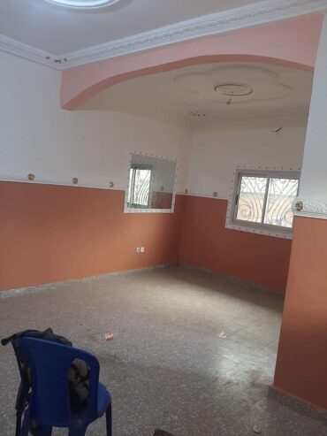 Appartement neuf avec parking forage à Odza. 3 chambres 2 douches