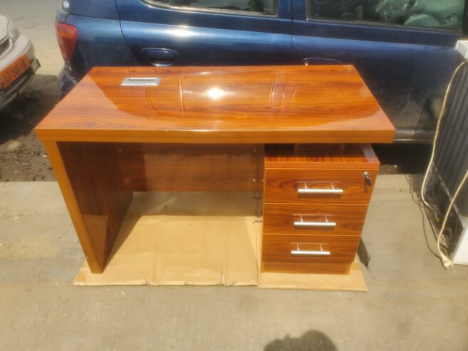 Office table 120 x60