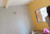 Appartement neuf avec parking forage à Nkoabang 2 chambres 1 douche..
