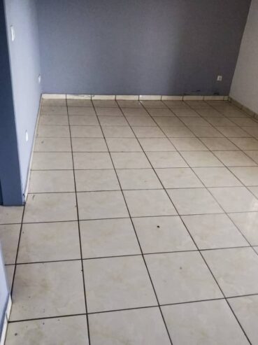 Appartement avec parking forage à Emana. 2 chambres 2 douches
