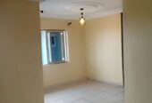 Appartement neuf avec parking forage gardien à Odza lycée. 2 chambres 2 douches.