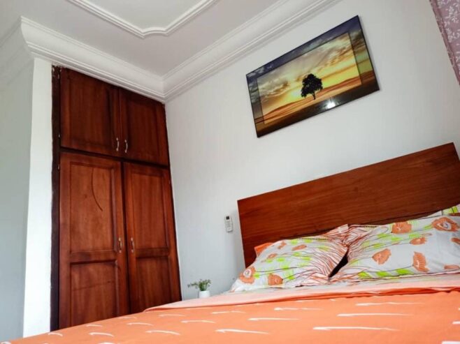 Appartement 𝗺𝗲𝘂𝗯𝗹é 𝗛𝗮𝘂𝘁 𝐬𝐭𝐚𝐧𝐝𝐢𝐧𝐠 à la brigade d’Odza,
