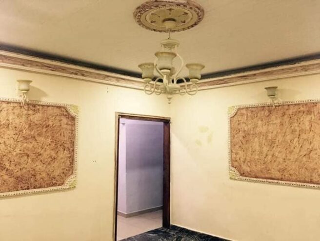 Appartement individuel a Messassi. 3 chambres 2 douches.