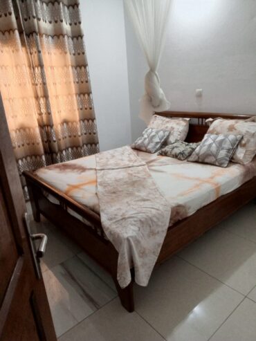 Appartement Meublé à louer à Ahala avec voiture pour les déplacements offerte.