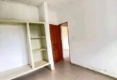 Appartement avec parking forage à Éleveur. 2 chambres 1 douche..