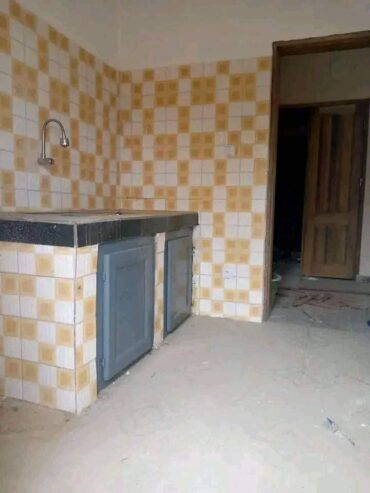 Appartement neuf avec gardien parking forage à Essos. 2 chambres 2 douches