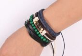 Bracelets en perles et en cuir