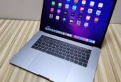 Ordinateur Macbook Pro 15 Retina 2019 Core i9 Touch ID & TouchBar