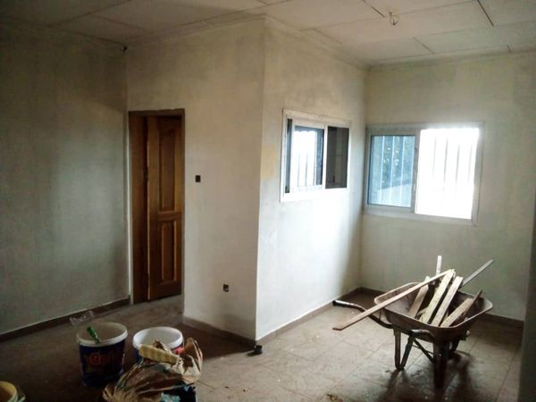 appartement avec parking Mimboman sapeur 2 chambres 1 douche