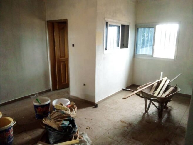 appartement avec parking Mimboman sapeur 2 chambres 1 douche
