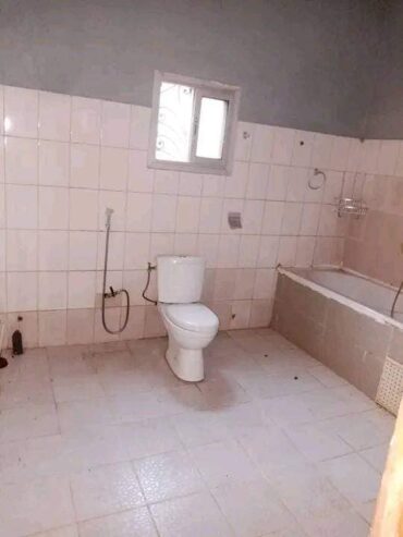 Appartement individuel avec parking baignoire à Odza auberge bleue. 3 chambres 3 douches..