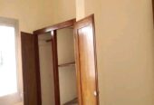 Appartement avec parking forage à Nkoabang 3 chambres 2 douches