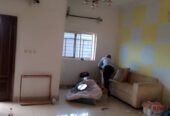 Appartement avec eau chaude gardien parking à Mimboman Sapeur . 2 chambres 2 douches.