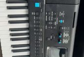Yamaha keyboard PSR E 473