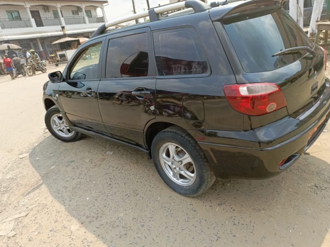 MITSUBISHI Outlander 2007