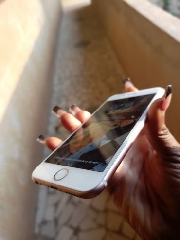 IPhone 6s 64giga batterie 79% venu des États-Unis encore propre comme sur les photos