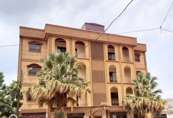 Bureau ou Appartement Haut Standing à louer à Biyem-Assi