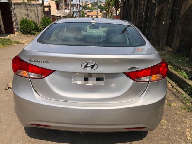 HYUNDAI elantra 2012 limited occasion Canada