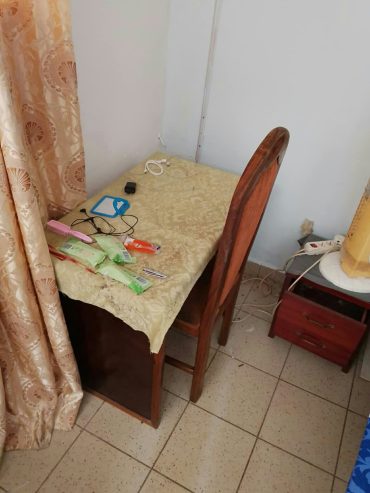 Chambre meublée