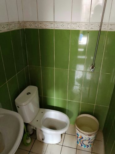 Chambre meublée